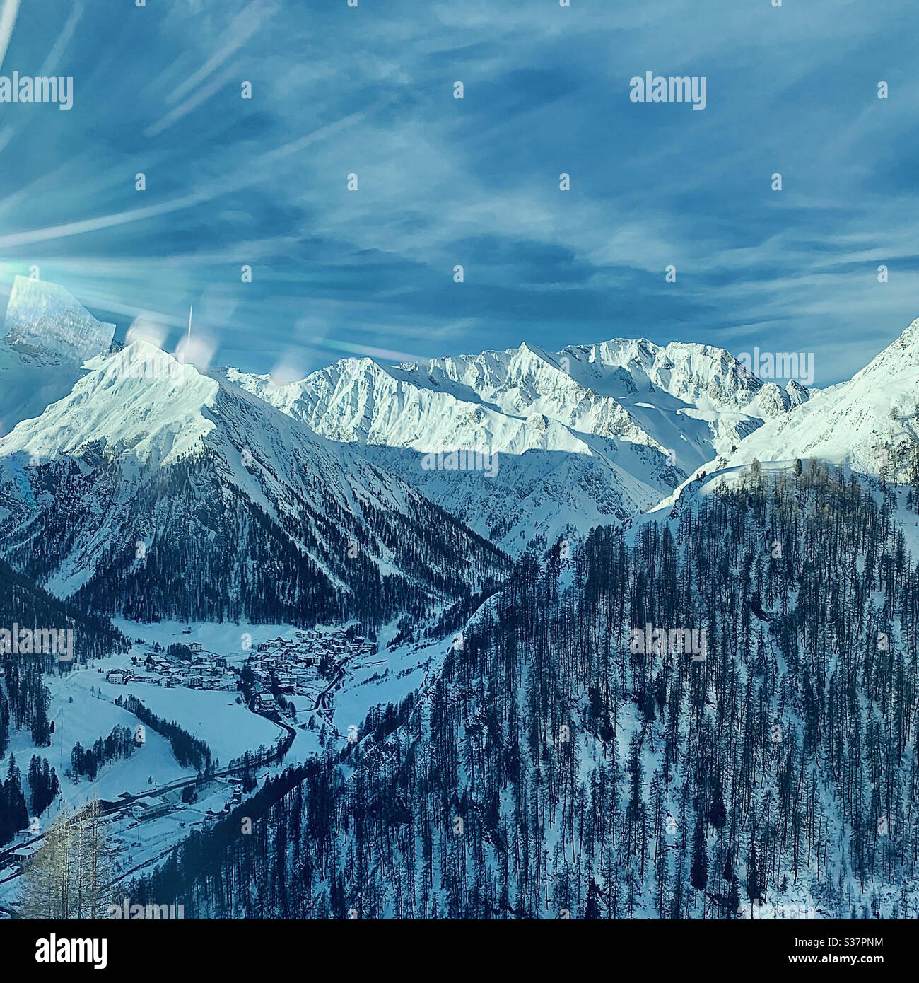 Montagne svizzere - Immagine stock catturata con smartphone