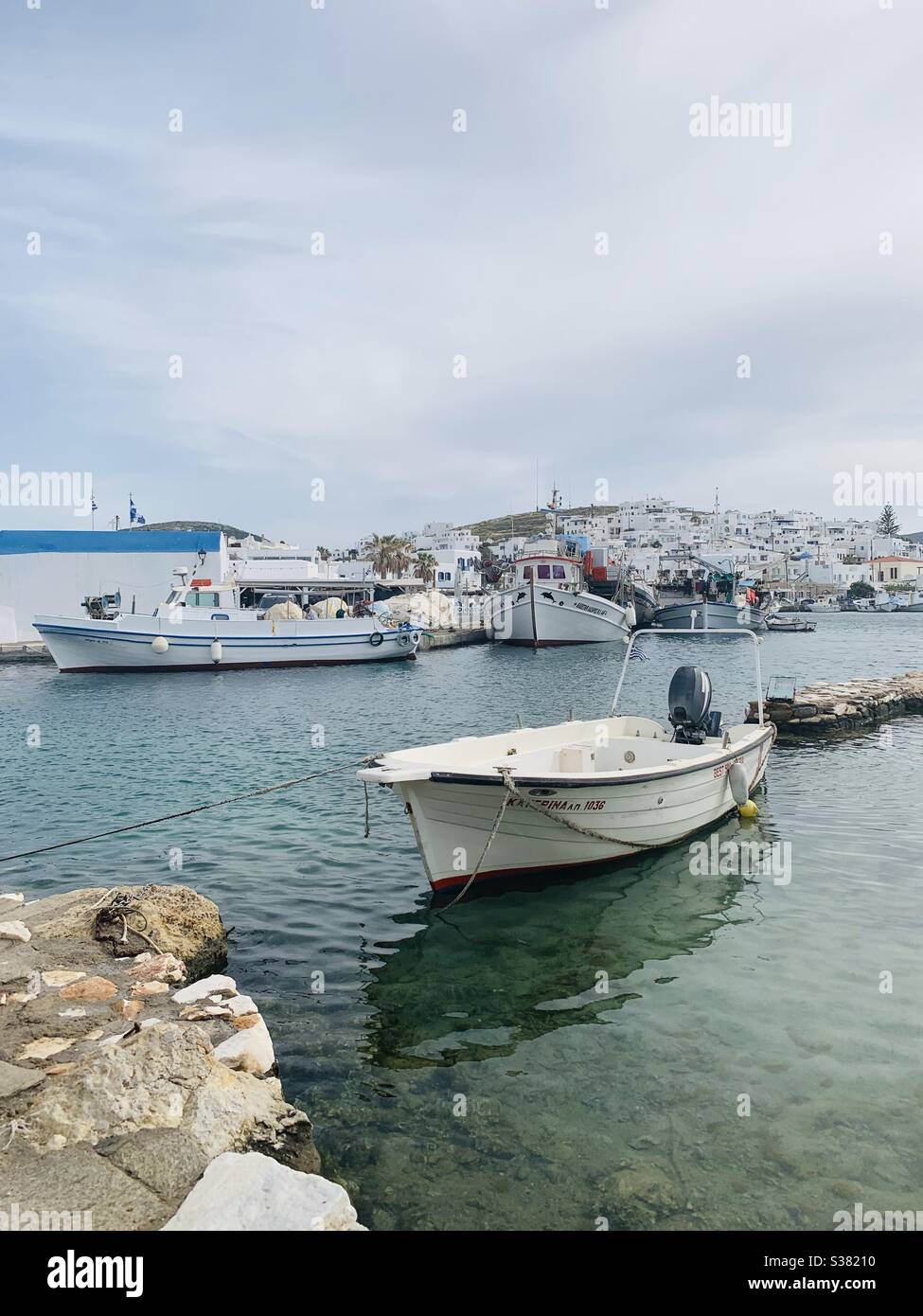 villaggio di pescatori a paros grecia Foto Stock