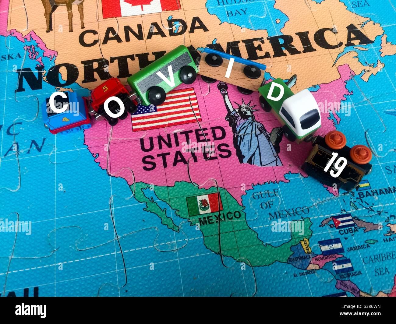 Il mondo senza gli Stati Uniti, un'immagine iconica in un puzzle 3D. Implicazioni per il commercio globale, la geopolitica, l'economia mondiale. Foto Stock