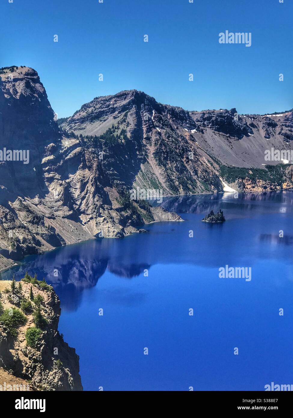 Phantom Ship Rocks nel Crater Lake National Park, Oregon USA Foto Stock