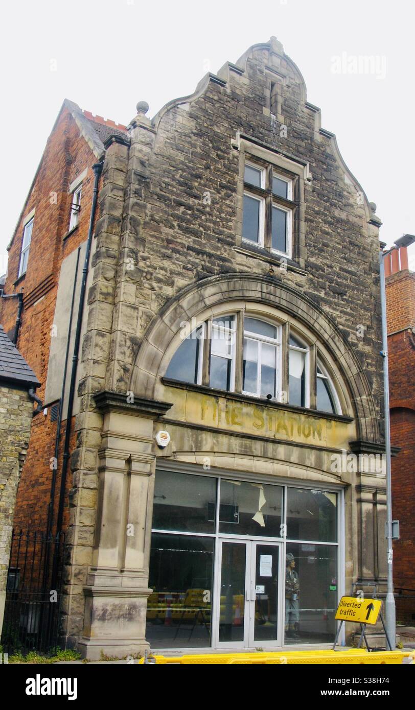 Ex stazione dei vigili del fuoco su Mill Street, Bedford, Bedfordshire, Inghilterra, Regno Unito. Foto Stock