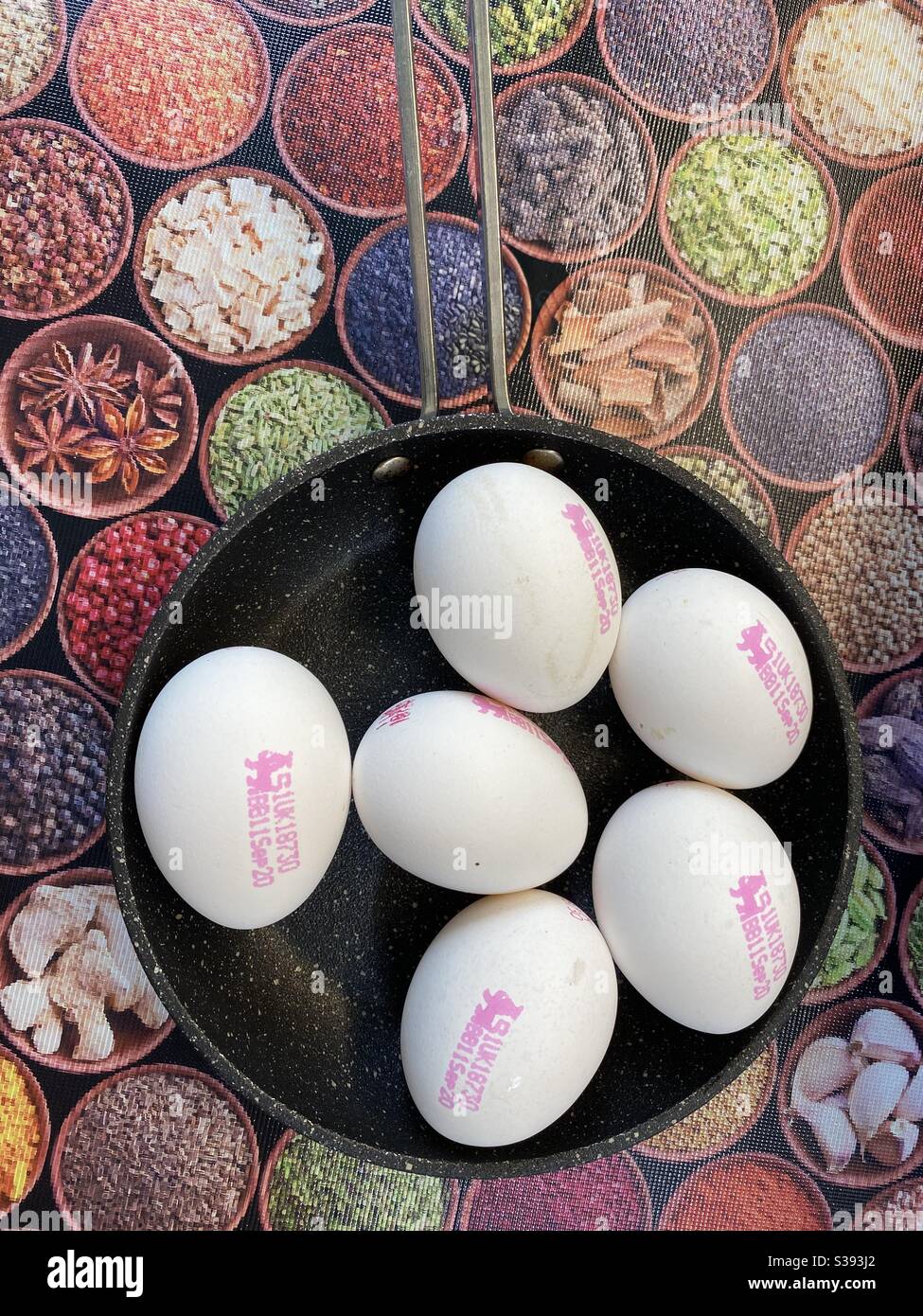 Ricordi degli anni '70 uova bianche fresche Foto Stock