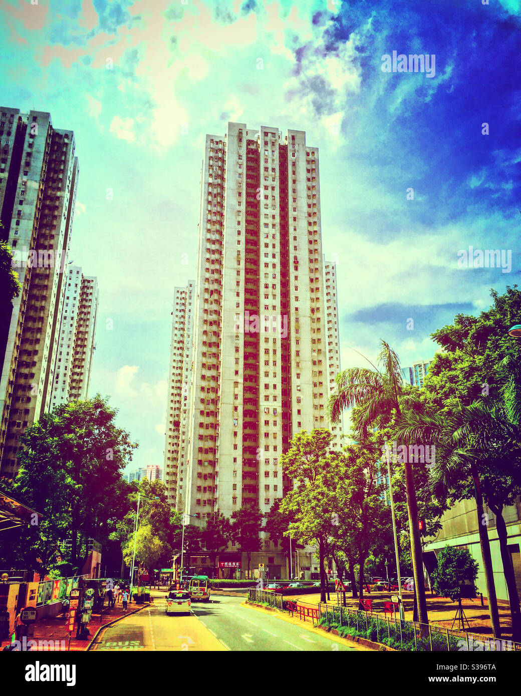 Torre di Hong Kong con il tempo caldo - Immagine stock catturata con smartphone