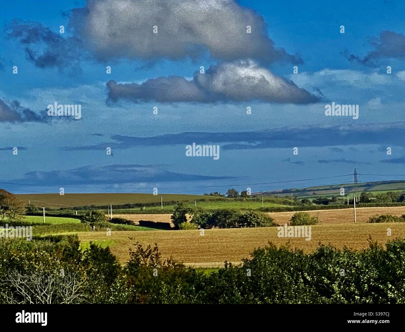 Tramonto con nuvole di pioggia sulla Cornovaglia .. - Immagine stock catturata con smartphone