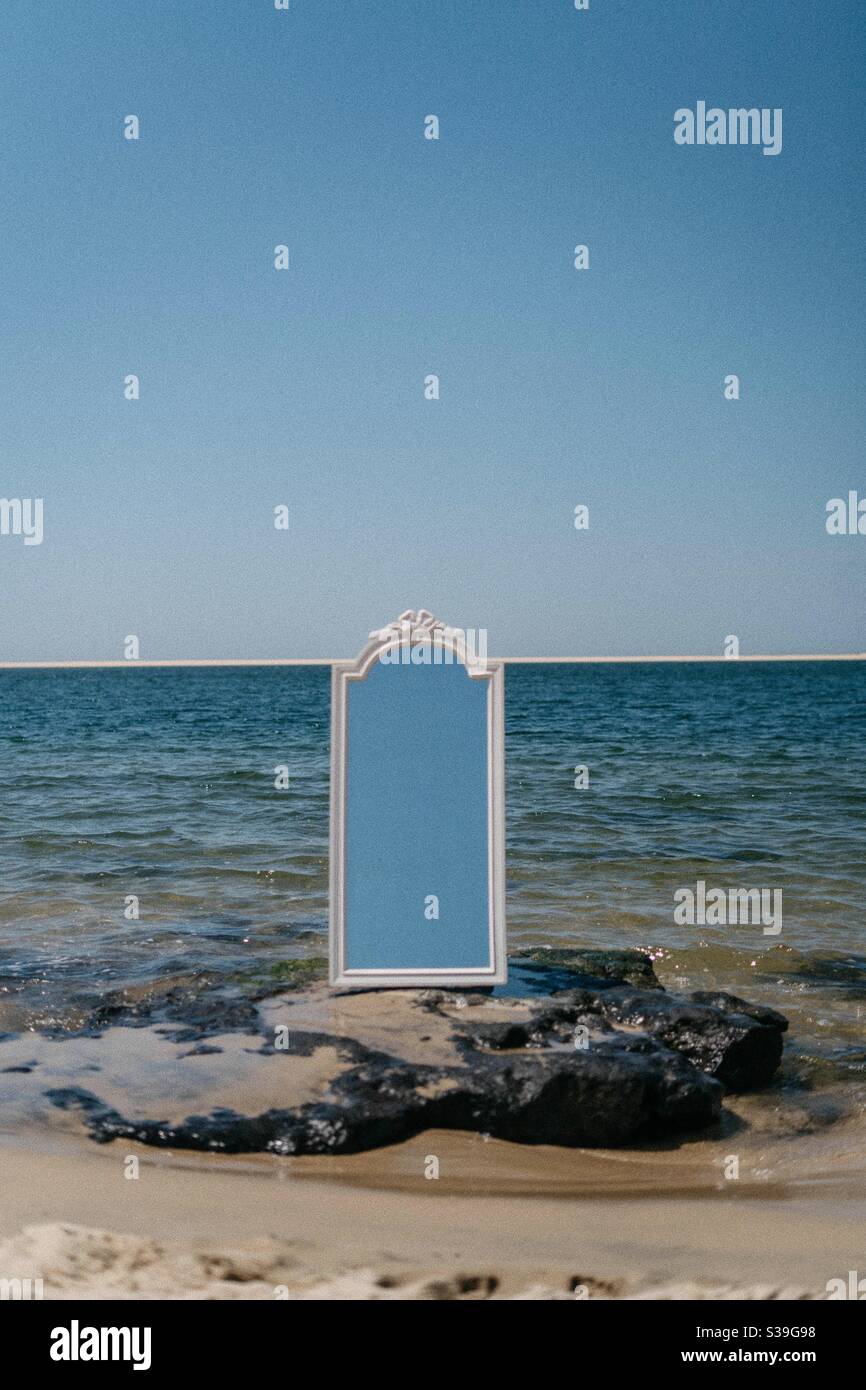 specchio di mare Foto stock - Alamy