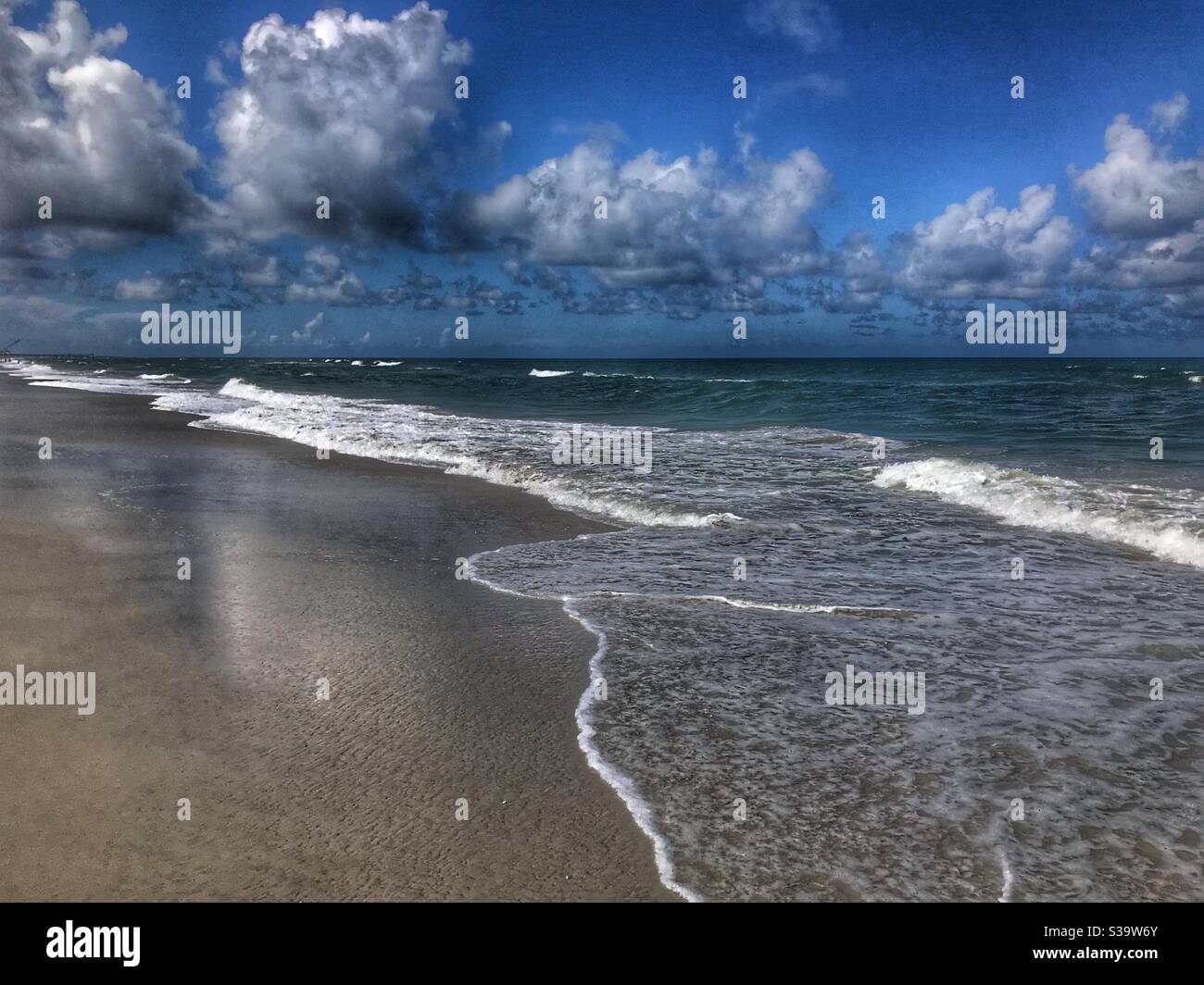Giorni estivi sulla spiaggia, Jacksonville Beach, Florida - Immagine stock catturata con smartphone