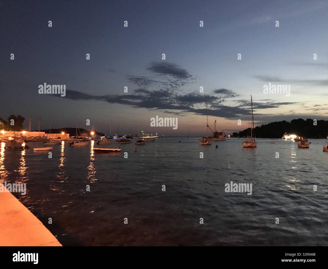 Rovigno di notte, Croazia Foto Stock