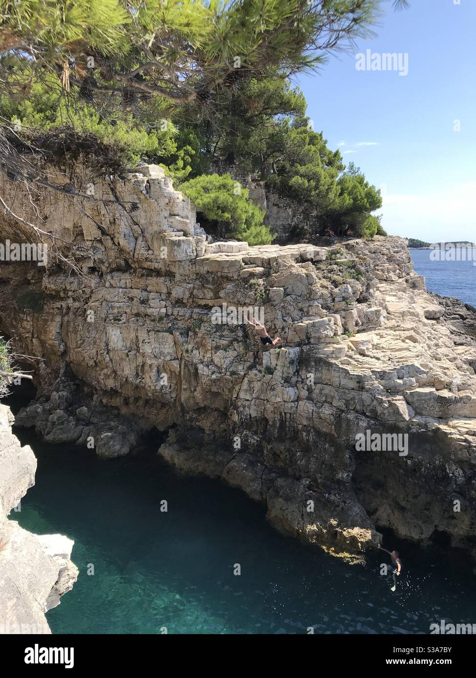 Cliff Jumping, Croazia Foto Stock