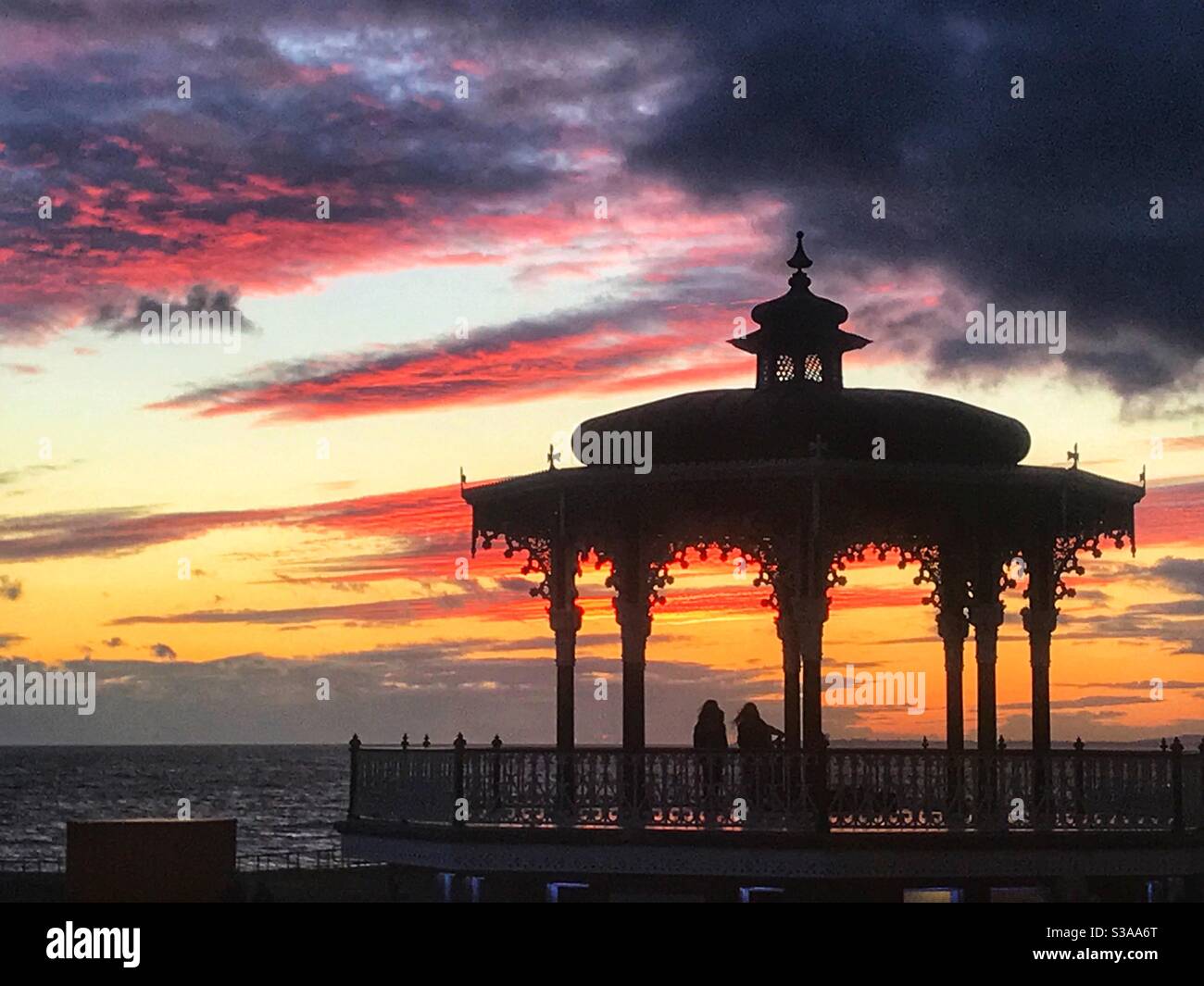 Stand Brighton al tramonto. Foto Stock