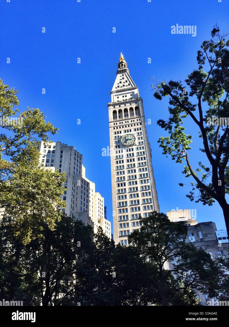 La Torre MetLife si trova in One Madison Avenue su Madison Square, Park,, New York, USA - Immagine stock catturata con smartphone