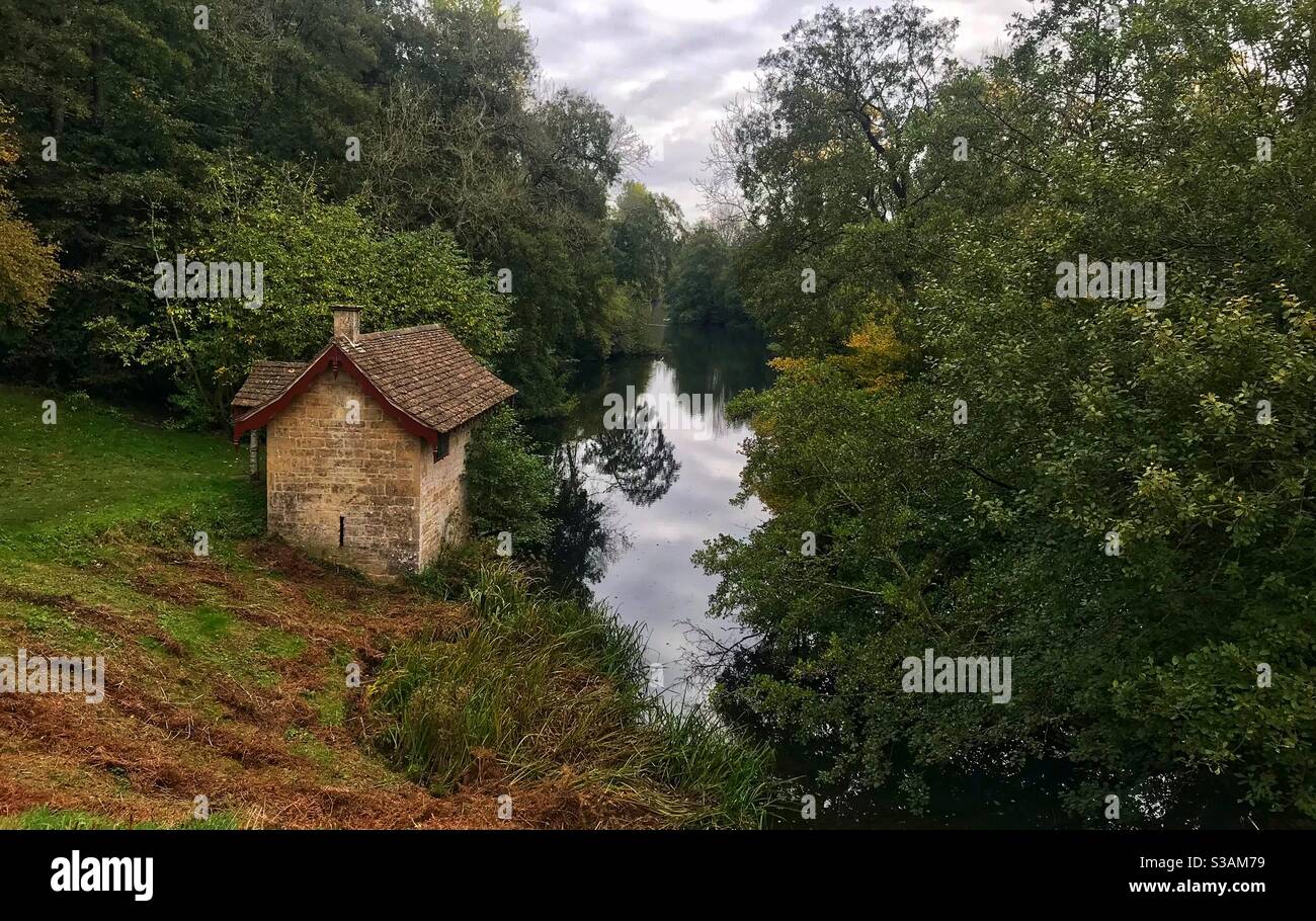 Boat House a woodchester Park - Immagine stock catturata con smartphone
