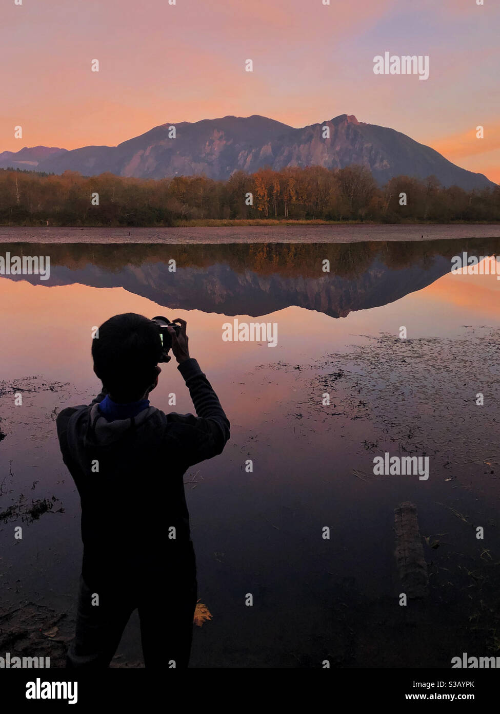 In attesa della luna blu Foto Stock