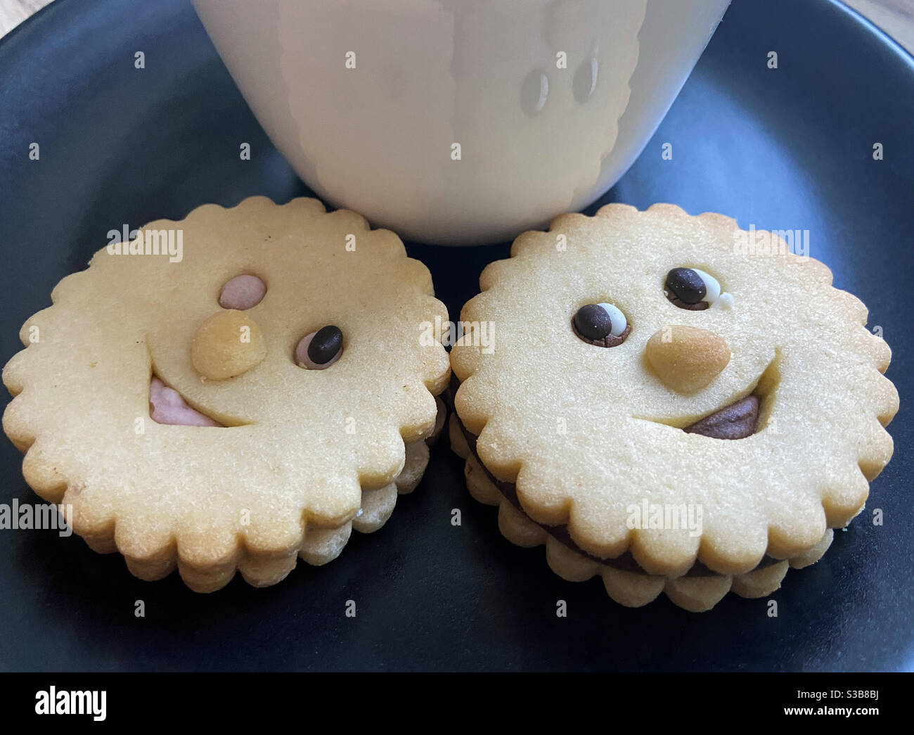 Cookies e caffè - Immagine stock catturata con smartphone