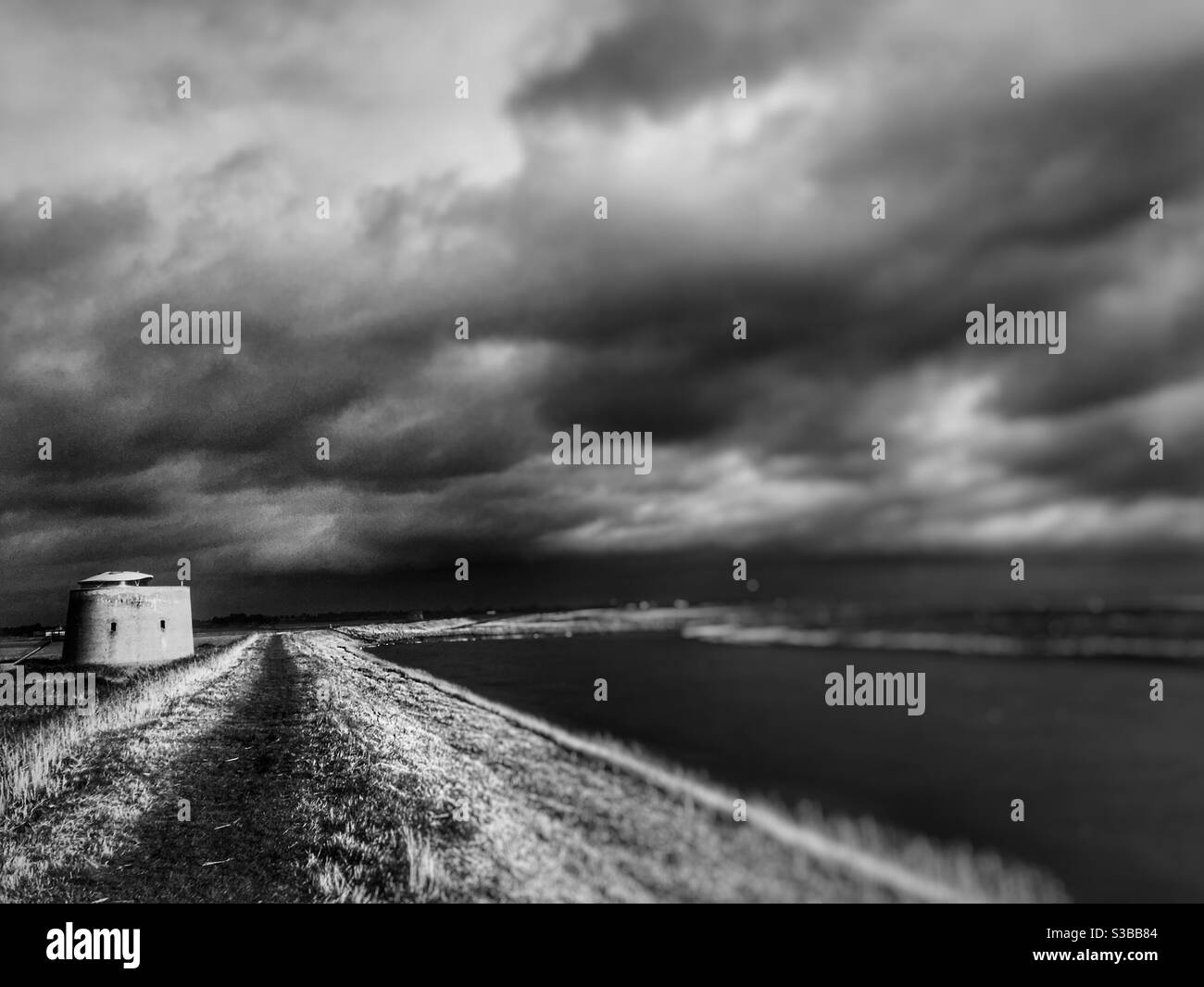 Martello Tower Y Bawdsey Suffolk in Inghilterra - Immagine stock catturata con smartphone
