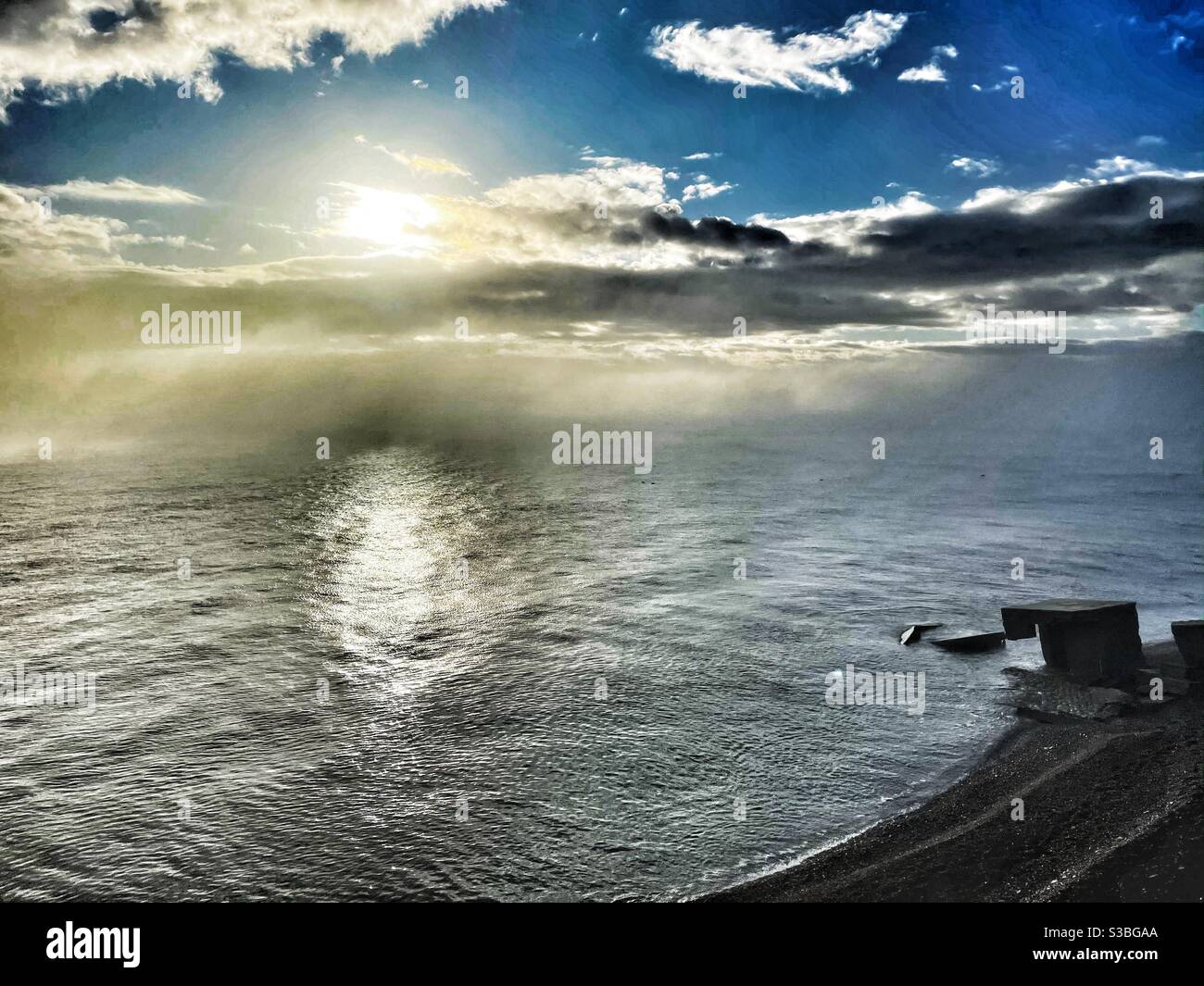 Saccheggio in tempo di guerra caduto nel Mare del Nord a causa della costa erosione Foto Stock