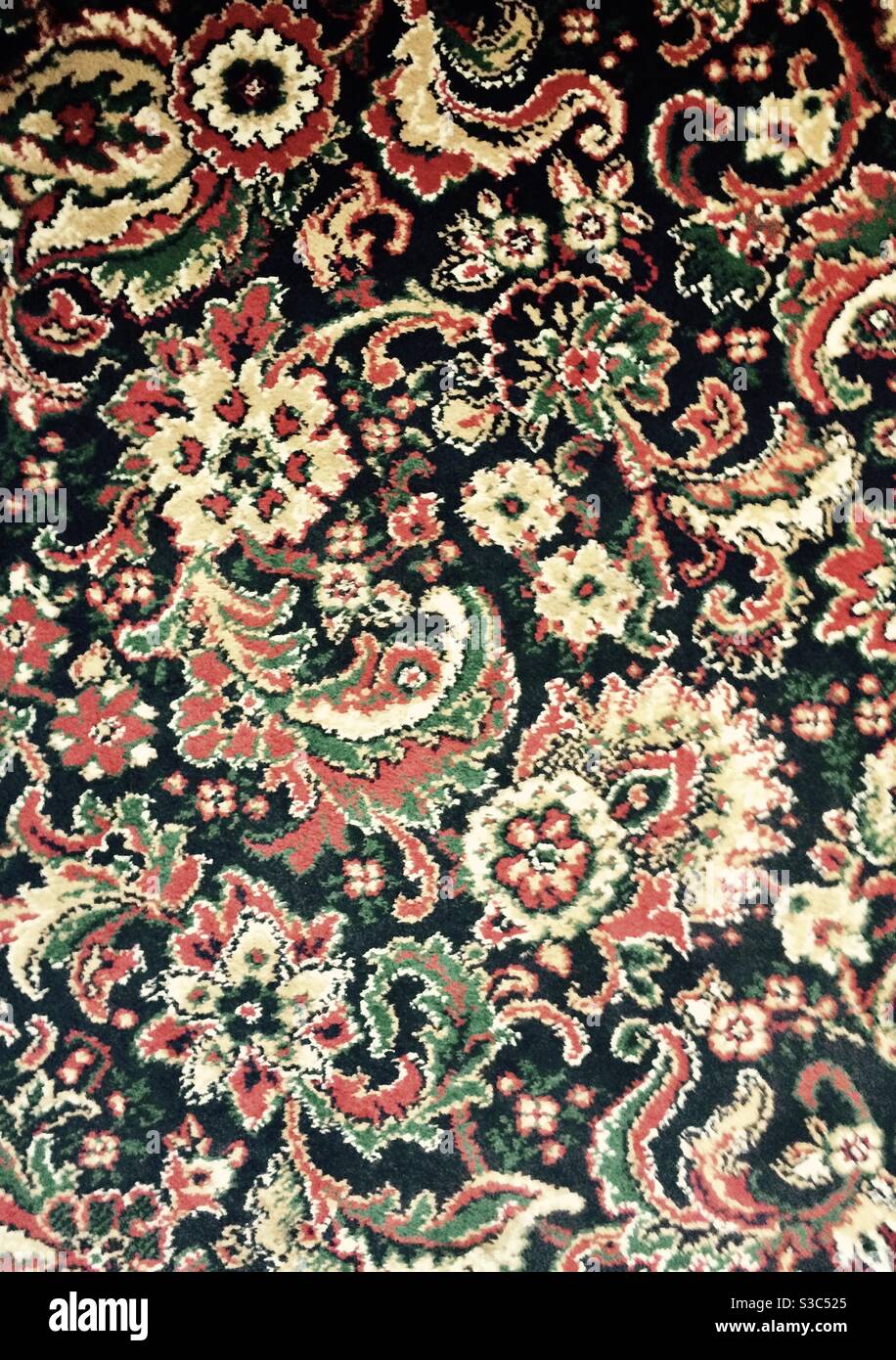 Una sezione di un classico tappeto da pub inglese visto in Norfolk UK. Foto Stock