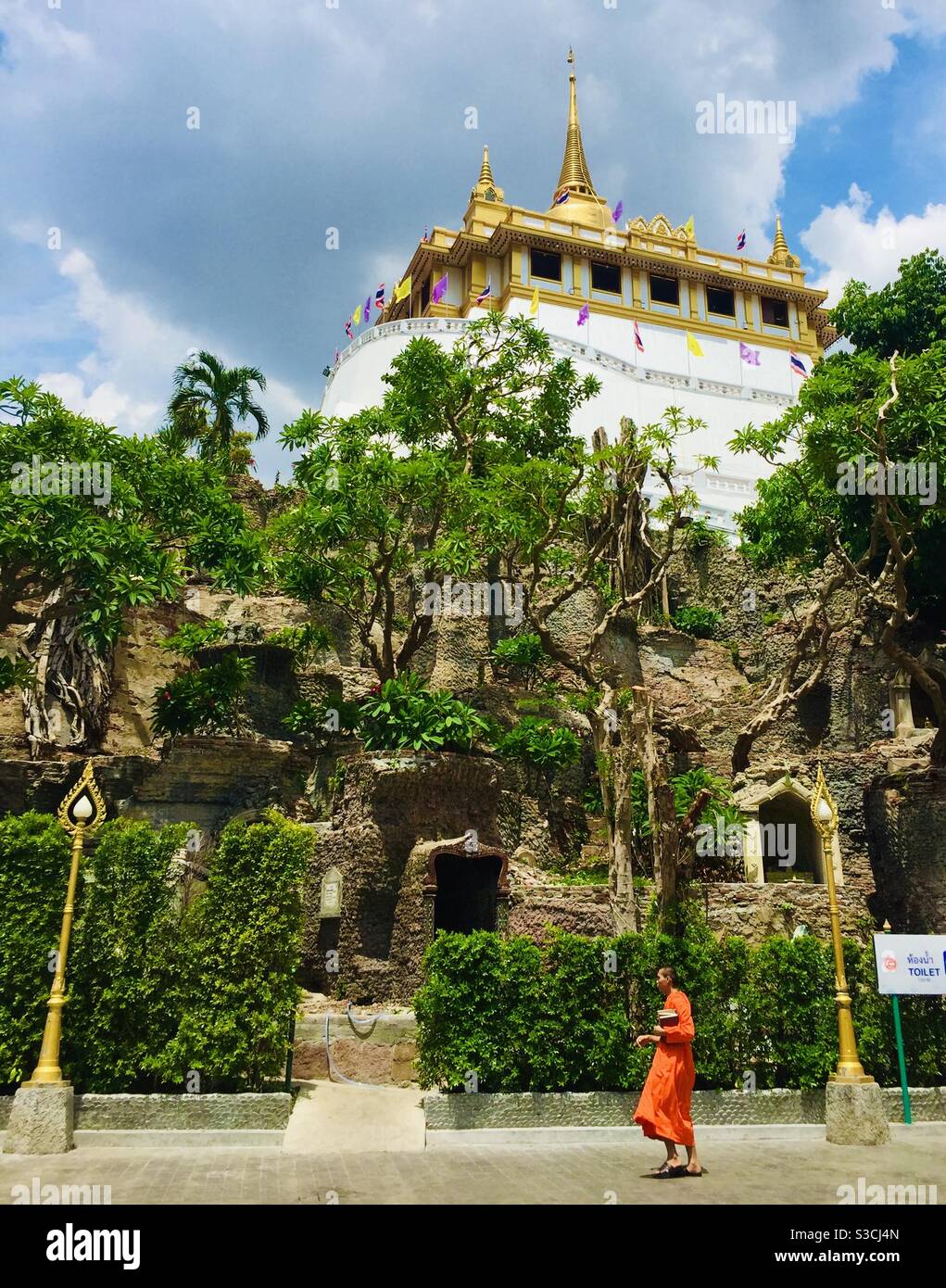 Monaco passerai al Tempio sul Monte Bangkok Thailandia Foto Stock