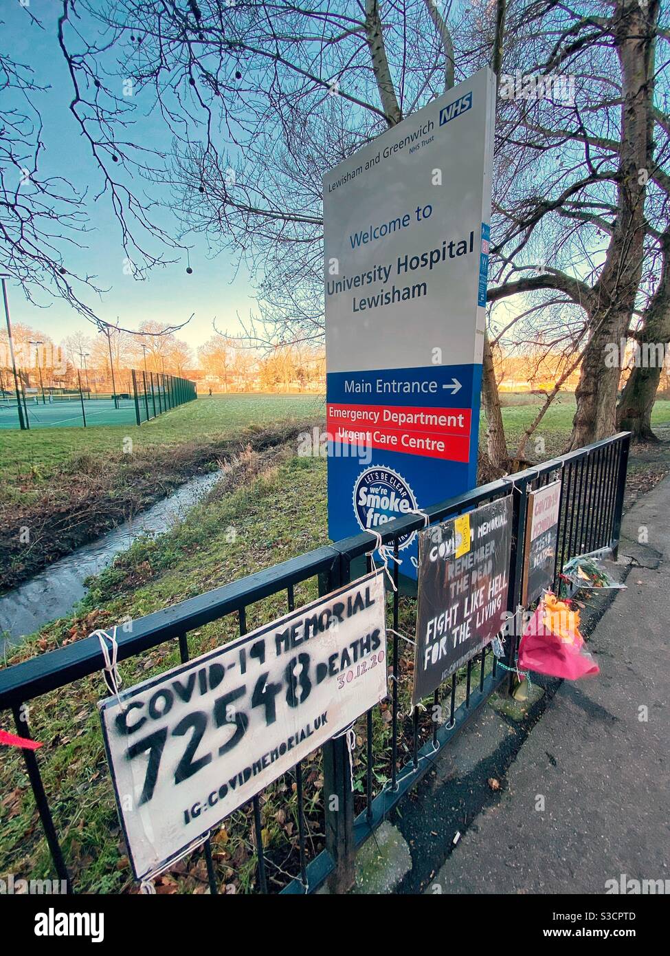 University Hospital Lewisham Memorial, gennaio 22 2021 - Immagine stock catturata con smartphone