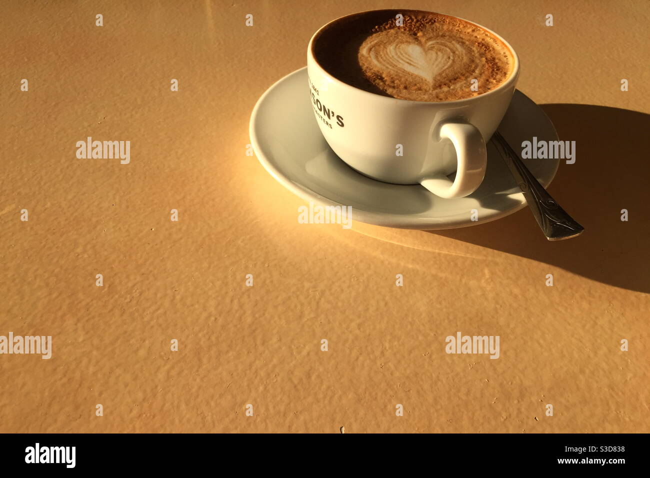 Cuore nel caffè Foto Stock