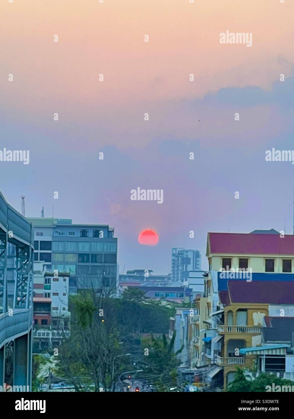 Il tramonto in città Foto Stock