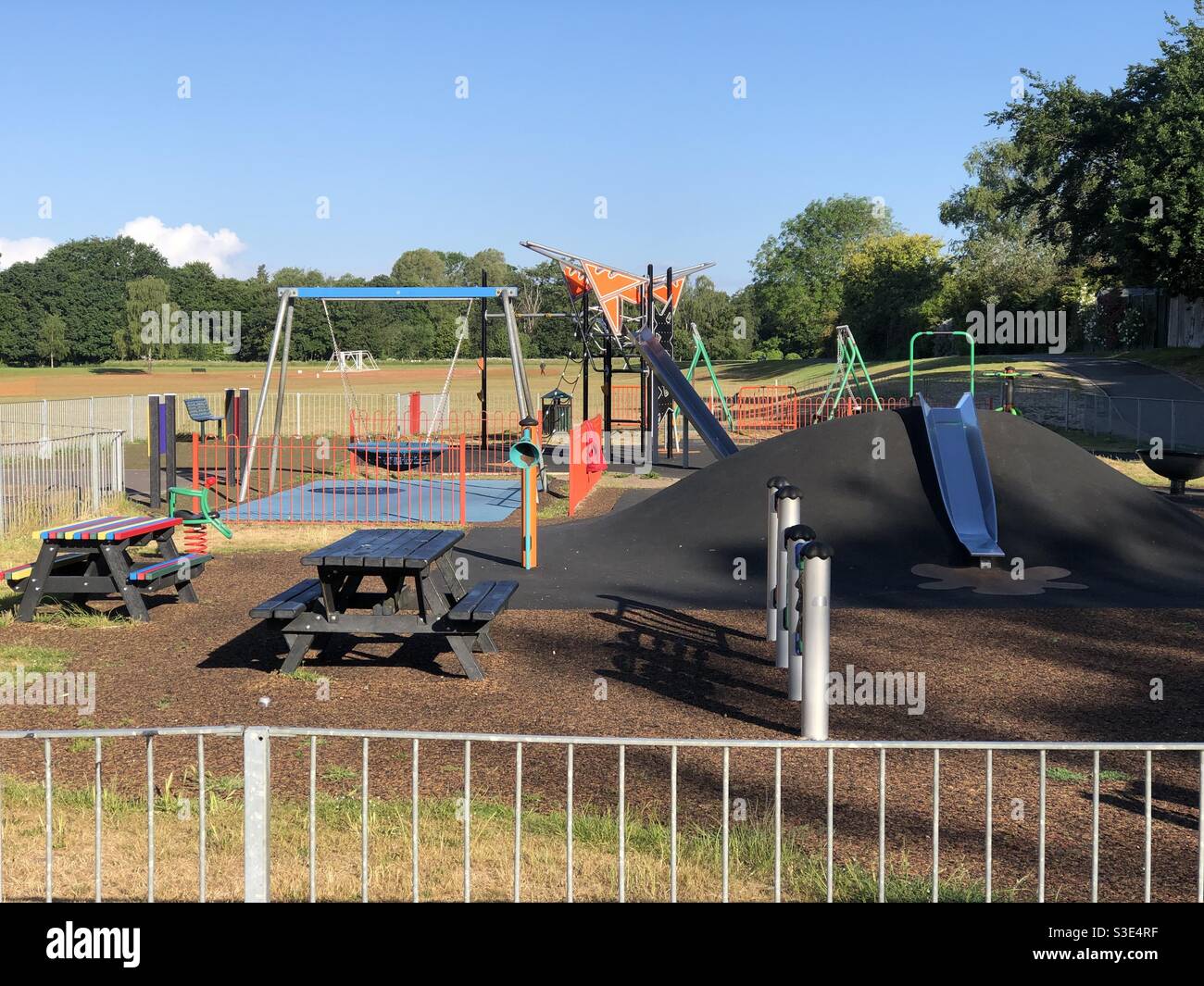 Parco giochi nel parco divertimenti di Hiltingbury a Chandlers Ford Hampshire, regno unito Foto Stock