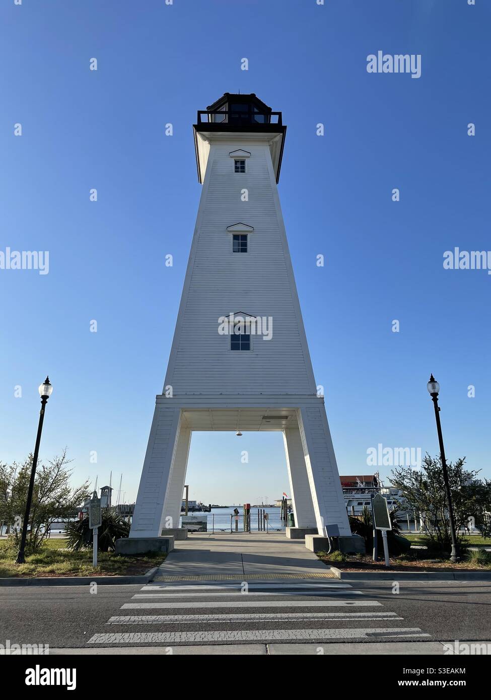 Replica Ship Island faro a Jones Park Gulfport Mississippi - Immagine stock catturata con smartphone