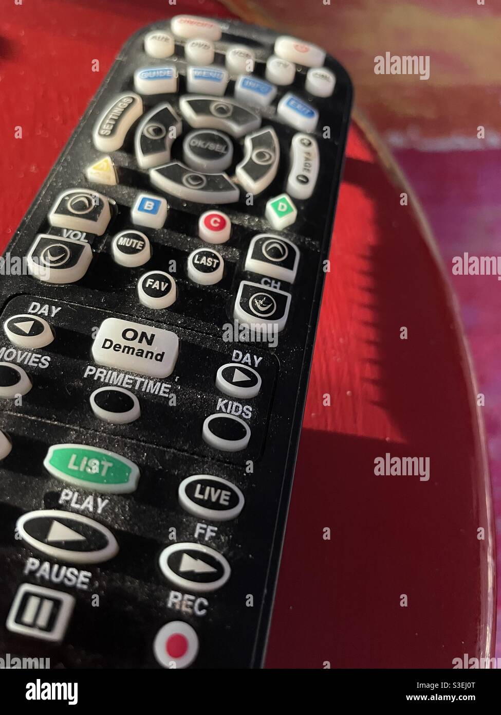 Telecomando TV, USA - Immagine stock catturata con smartphone