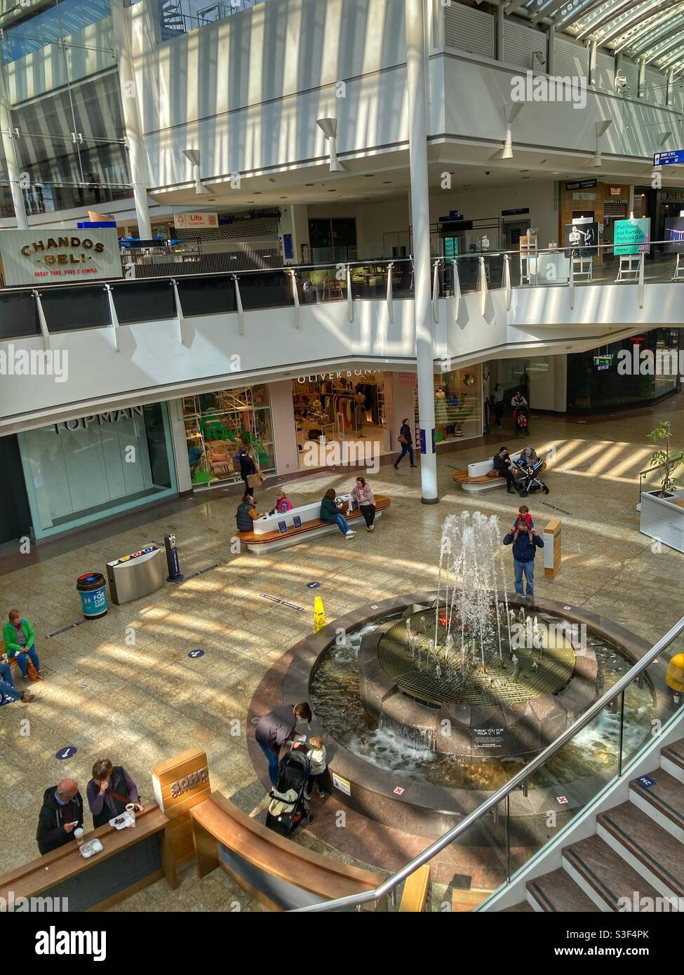 The Mall, Cribbs Causeway, Bristol, Inghilterra, centro commerciale del Regno Unito Foto Stock