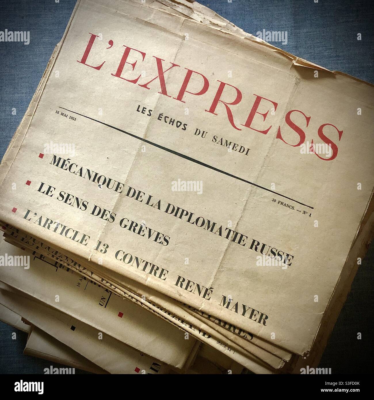 Rara prima edizione della rivista settimanale francese « l’Express » pubblicata il 16 maggio 1953. Foto Stock