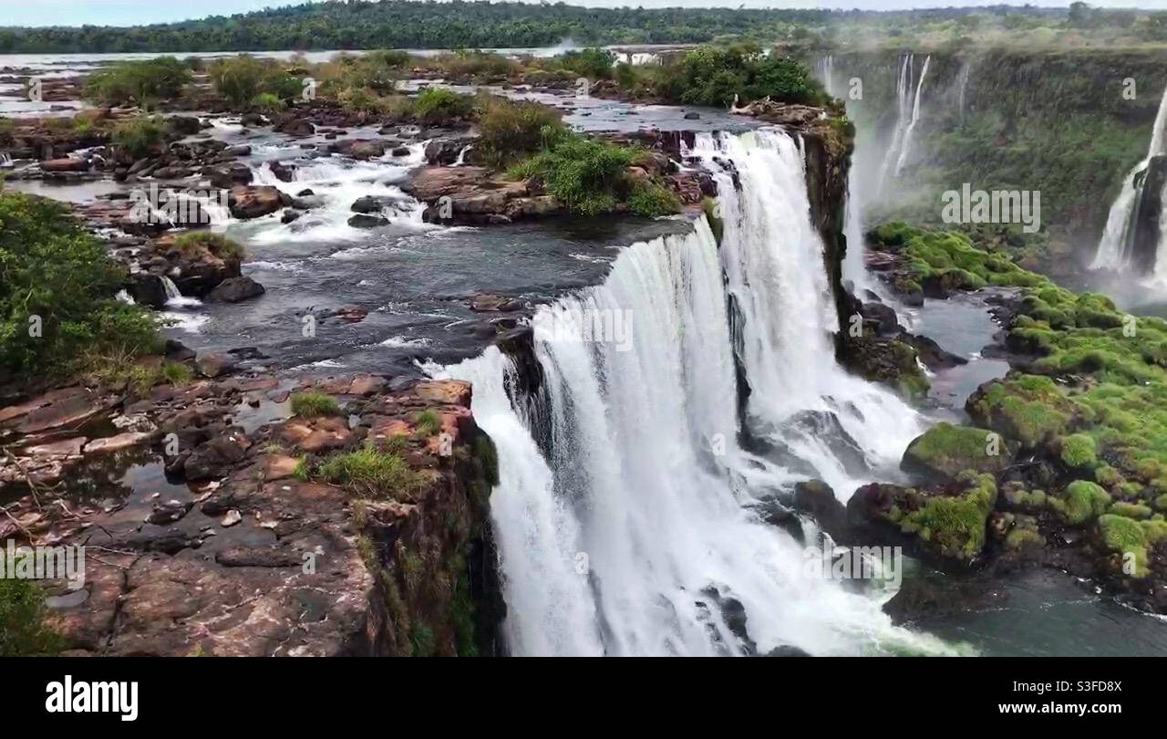 Cascate di Iguazú sul lato brasiliano. - Immagine stock catturata con smartphone