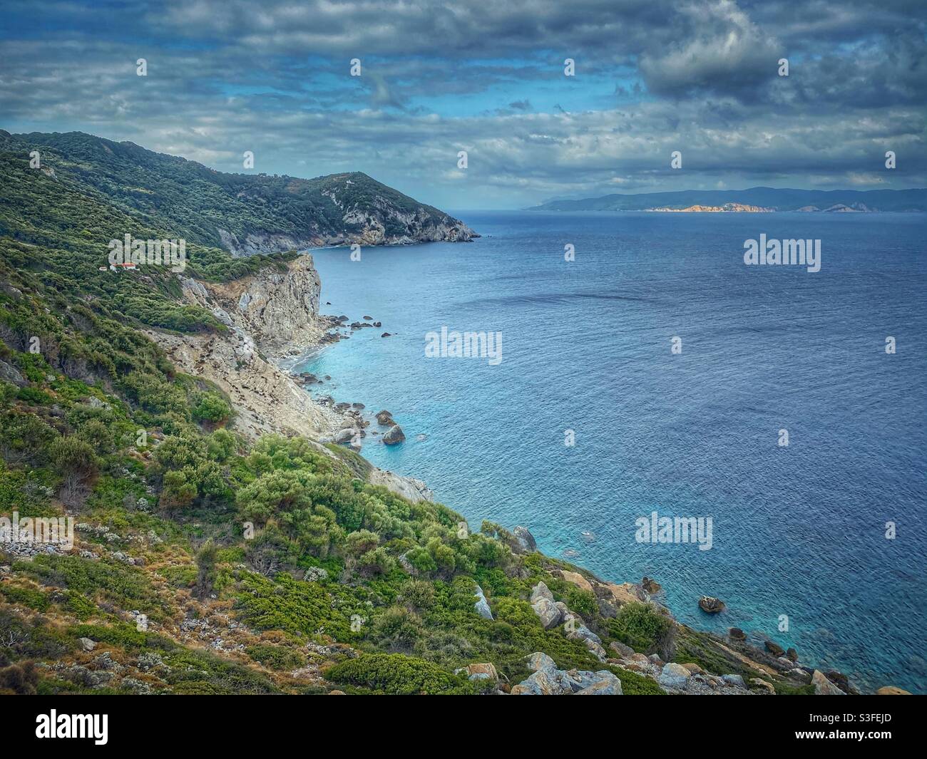 Costa a nord dell'isola di Skiathos, Grecia. Foto Stock