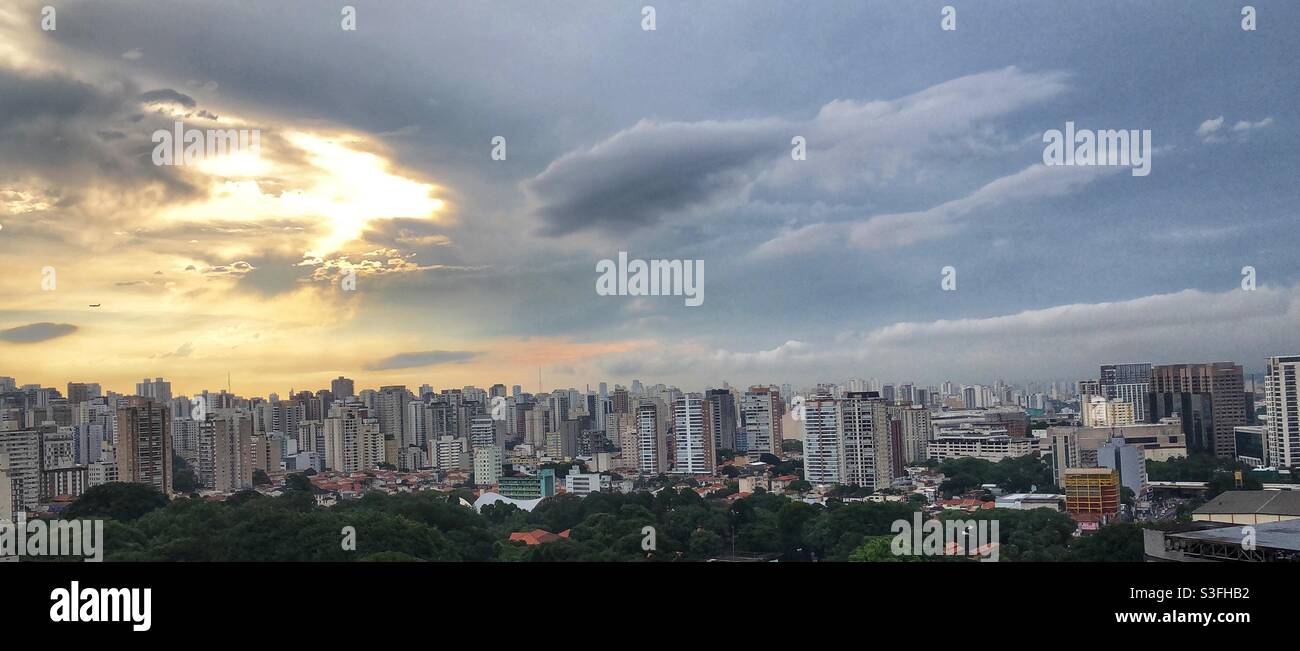 Serie São Paulo dalla mia finestra: La tempesta è in arrivo. Foto Stock