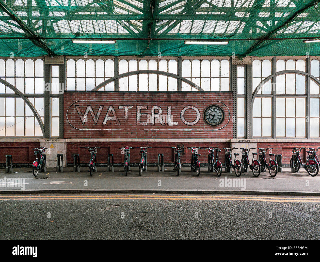 Cartello fantasma della stazione di Waterloo Foto Stock