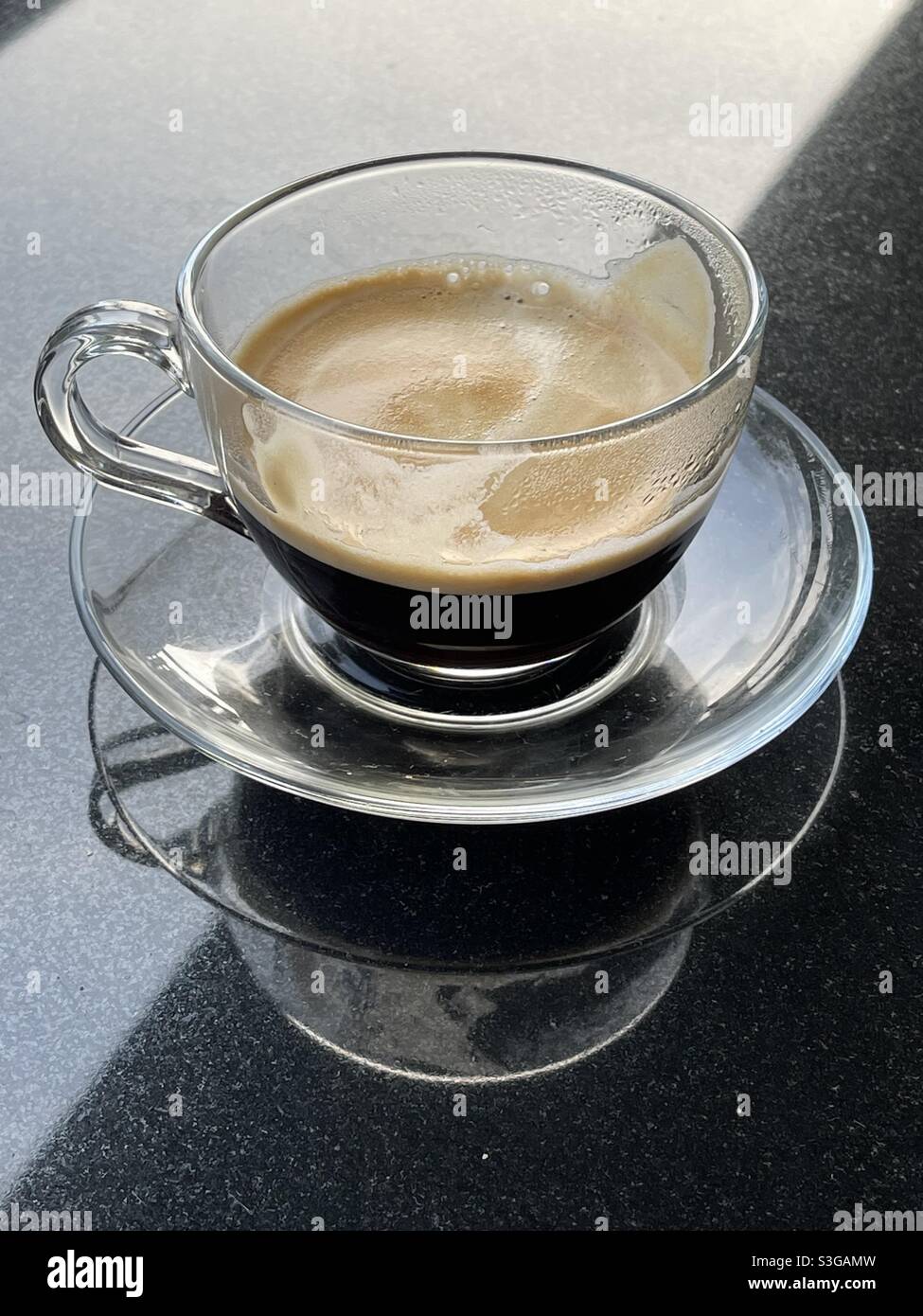 mezza tazza di caffè Foto Stock