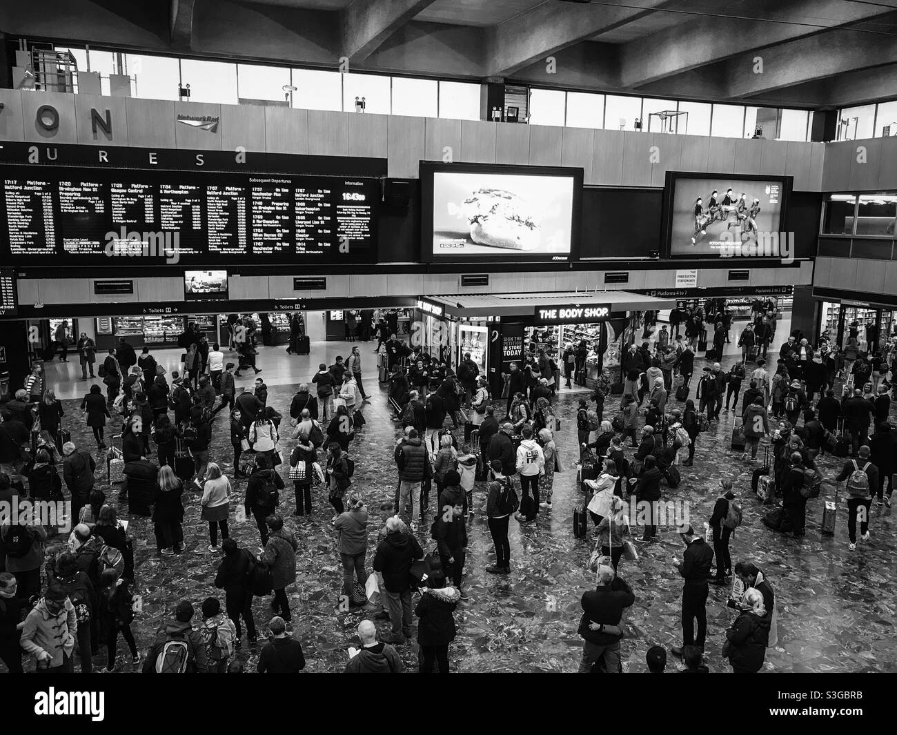 Stazione ferroviaria di Londra Euston Foto Stock