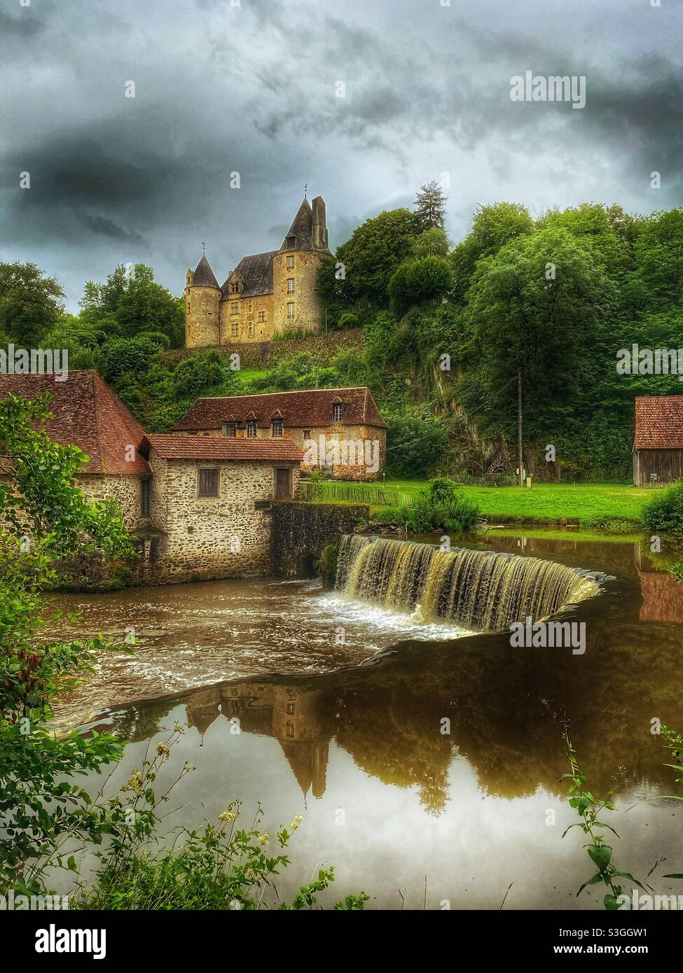 Castello Francese a Savignac Ledrier - Immagine stock catturata con smartphone