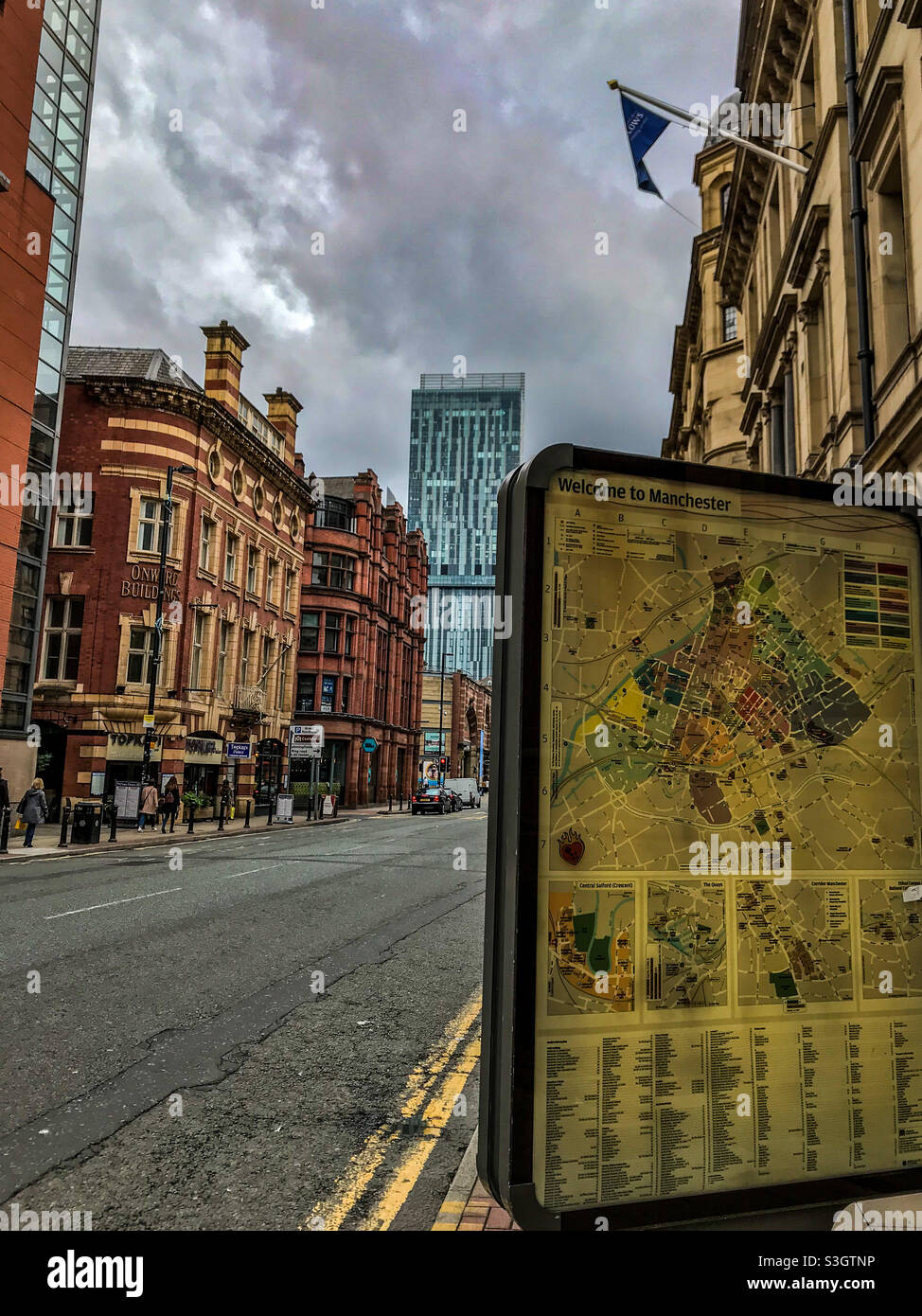 Deansgate, Manchester - Immagine stock catturata con smartphone