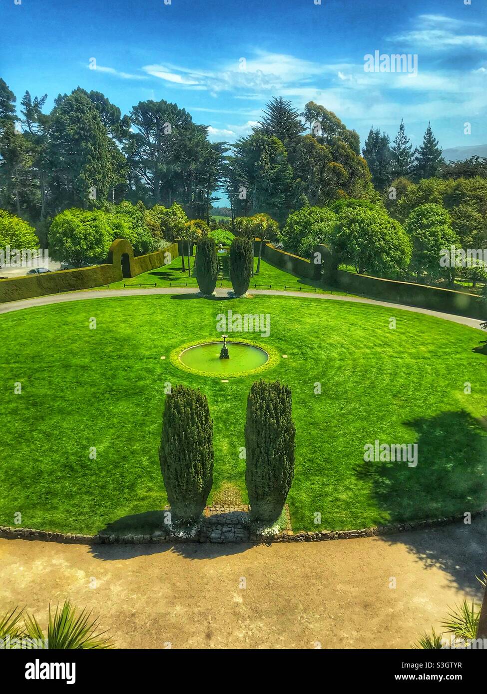 Giardino al Castello di Larnach, Dunedin, regione di Otago, Isola del Sud, Nuova Zelanda Foto Stock