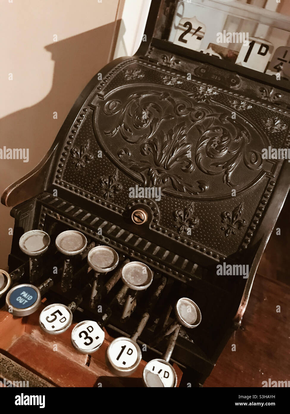 Vintage registratore di cassa - Immagine stock catturata con smartphone