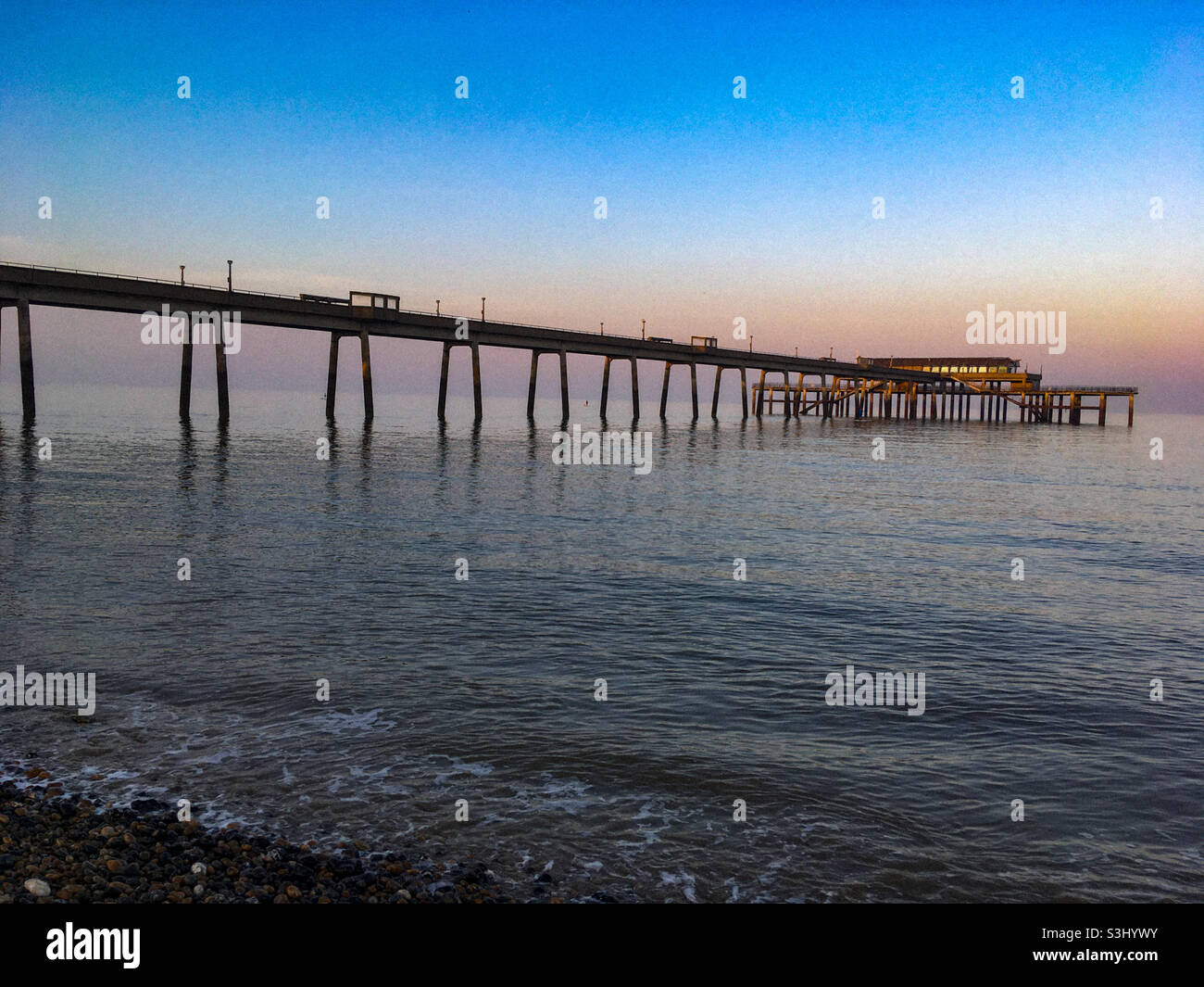 Deal Pier al tramonto Foto Stock
