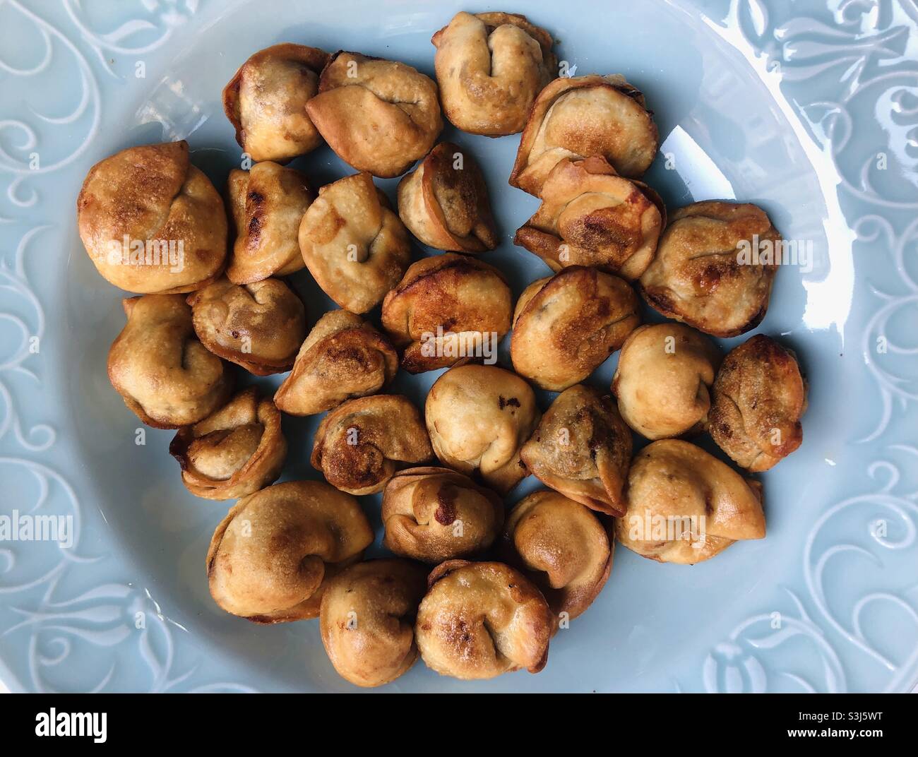 Ravioli fritti in stile turco Foto Stock