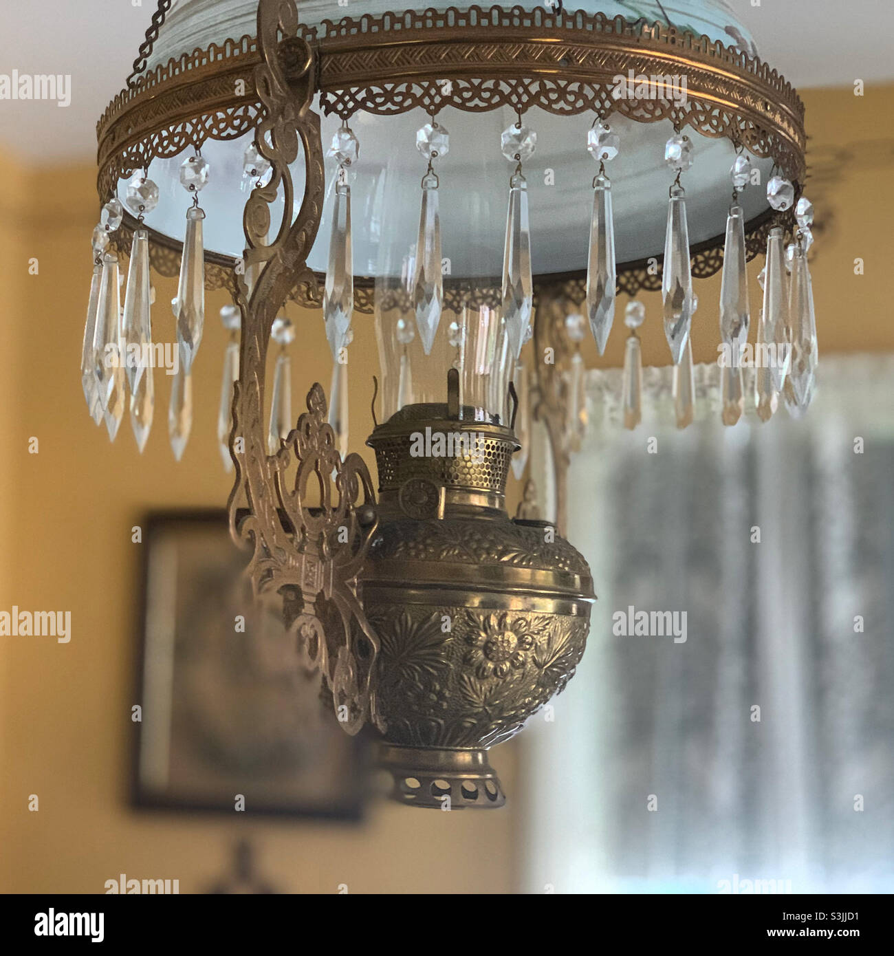 Illuminazione all'interno del Centennial Cottage, costruito nel 1884, Ocean Grove, Neptune Township, Monmouth County, New Jersey, Stati Uniti Foto Stock