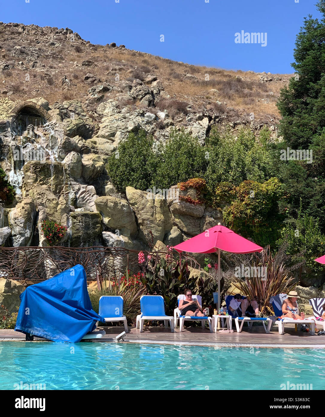 Settembre, 2021, piscina, Madonna Inn, San Luis Obispo, San Luis Obispo County, California, Stati Uniti - Immagine stock catturata con smartphone