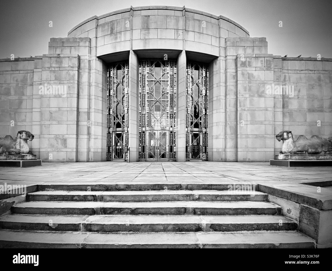 Facciata Art Deco dell'ingresso principale al Seattle Asian Art Museum nel Volunteer Park nel distretto di Capital Hill a Seattle, Washington, USA Foto Stock