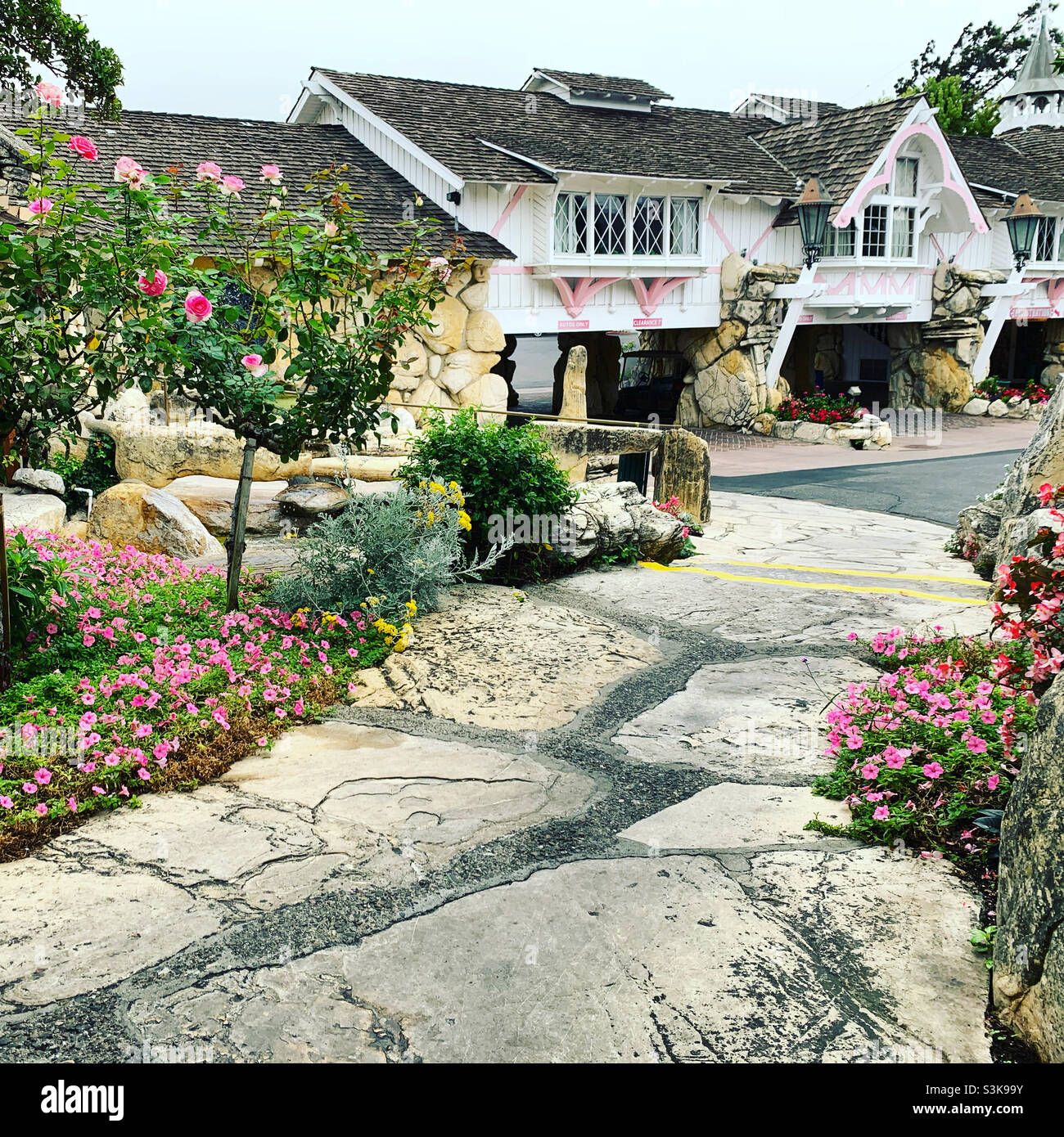 Settembre, 2021, Madonna Inn, San Luis Obispo, San Luis Obispo County, California, Stati Uniti - Immagine stock catturata con smartphone