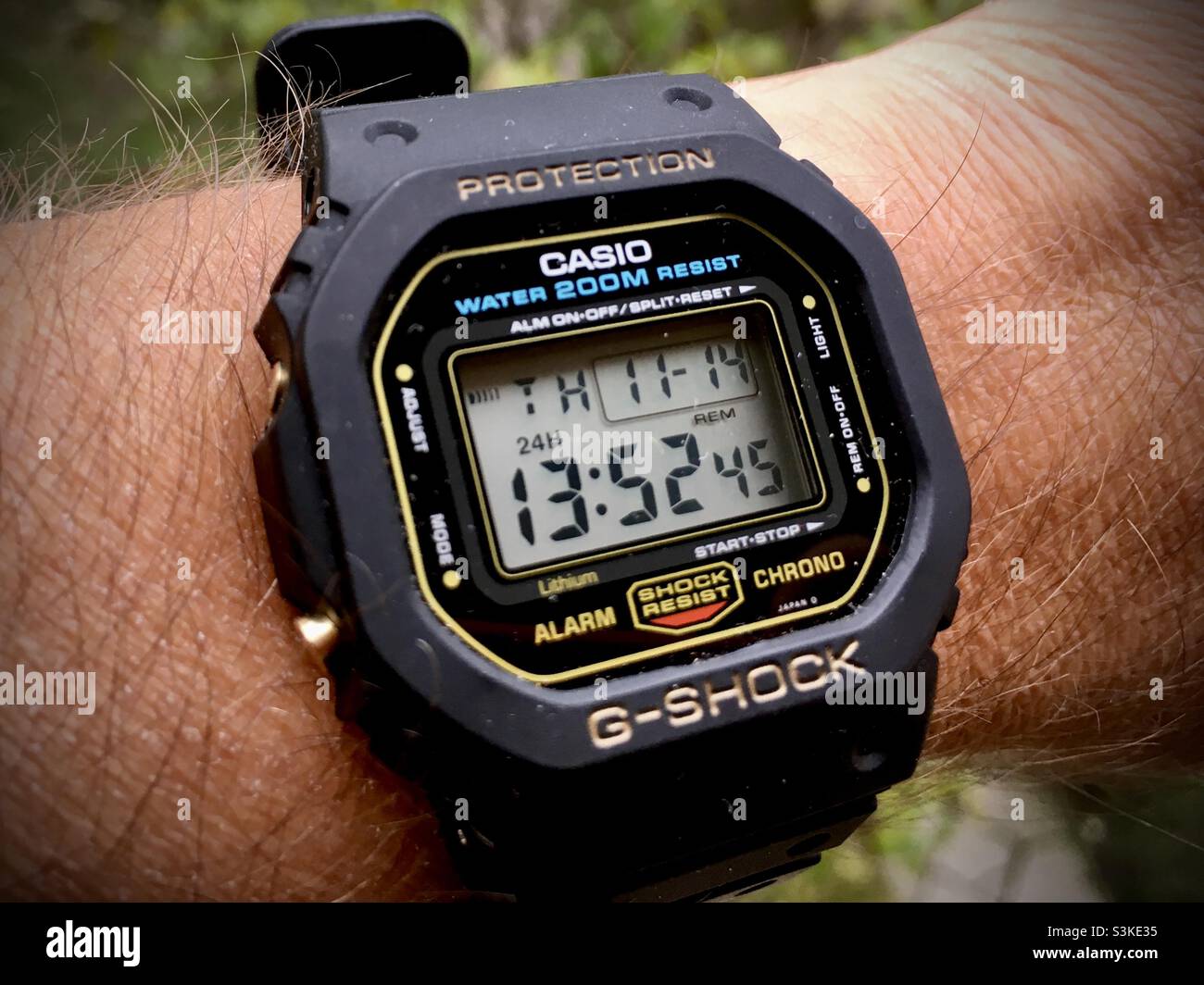 Orologio da polso Casio g-shock DW-5600 Foto stock - Alamy