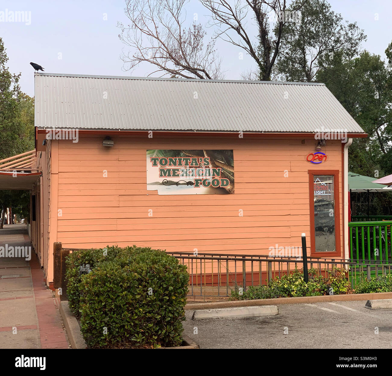 Tonitaa's Mexican Food, San Luis Obispo, San Luis Obispo County, California, Stati Uniti, Nord America - Immagine stock catturata con smartphone