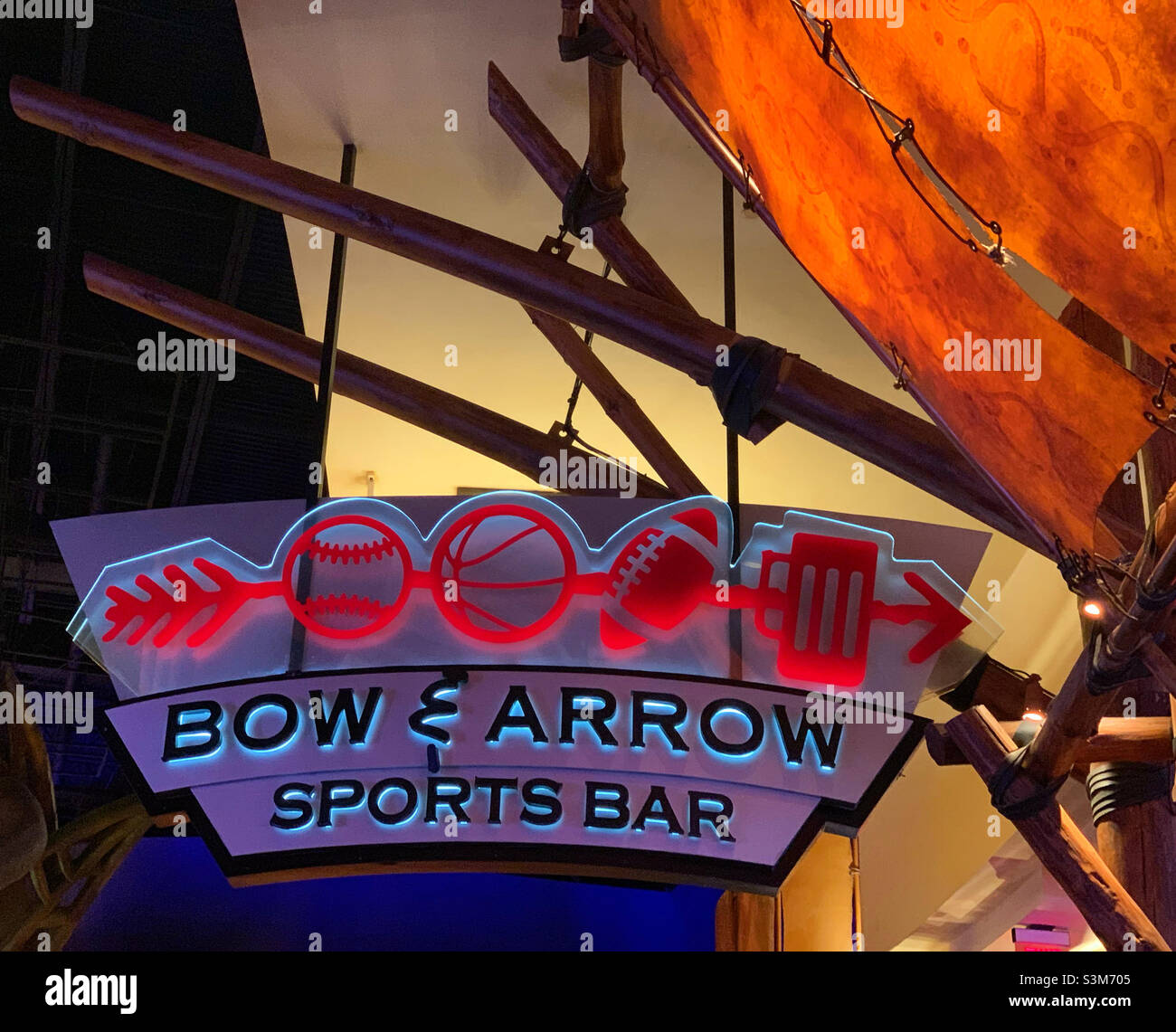 Sign, Bow & Arrow Sports Bar, Mohegan Sun, Uncasville, New London County, Connecticut, Stati Uniti, Nord America Foto Stock