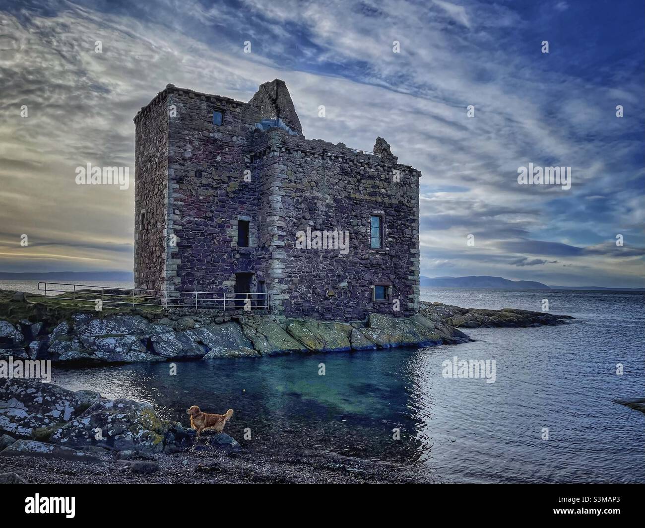 Castello di Portencross, costa occidentale della Scozia Foto Stock