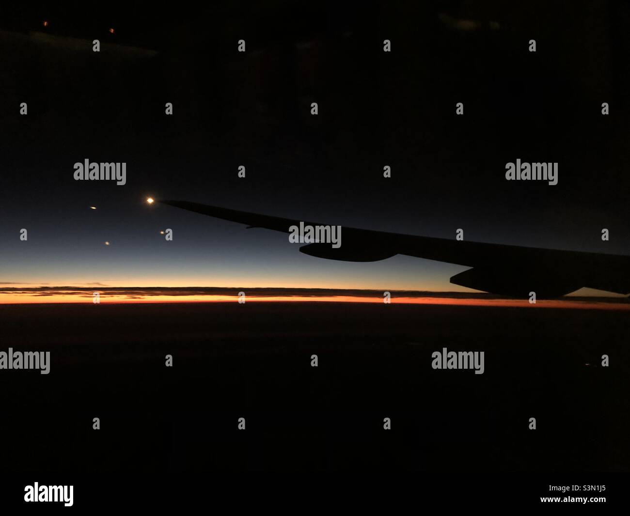 La vista dalla finestra di piano Foto Stock